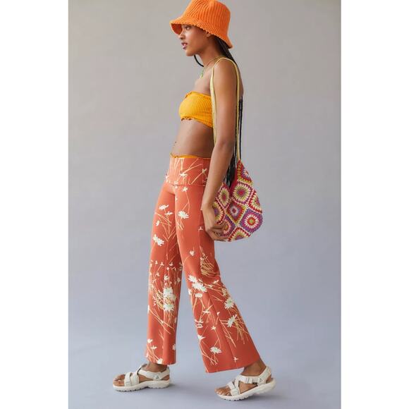 NWOT Urban Outfitters Dalila Low-Rise Flare Pant Size XS - Picture 4 of 8